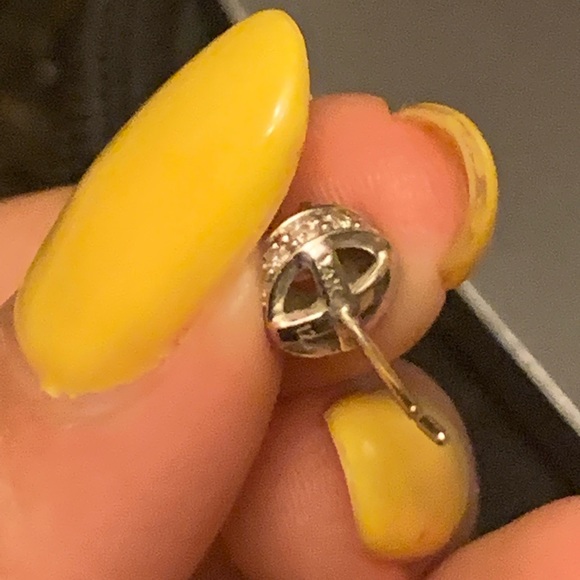 Diamond earrings - Picture 5 of 5